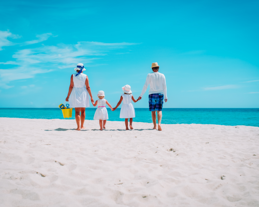 famille épanouie, famille heureuse